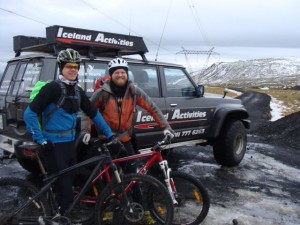 Maastopyöräilyä Islannissa