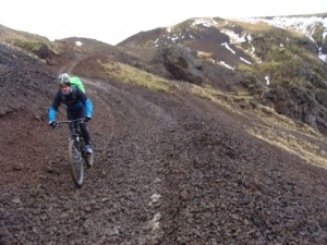 Maastopyöräilyä Islannissa