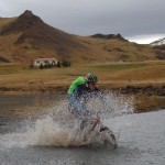 Maastopyöräilyä Islannissa