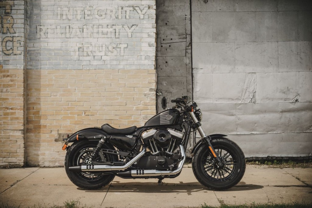 HARLEY-DAVIDSON 2016