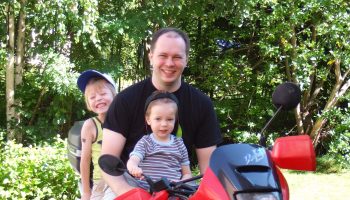 moottoripyöräily lapsen kanssa