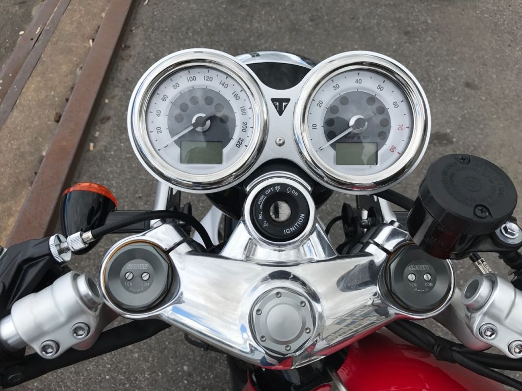 Triumph Thruxton R